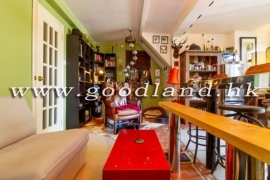 SAI KUNG Village House For Sale | Close to Town with Front Yard