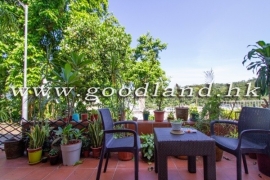 SAI KUNG Village House For Sale | Close to Town with Front Yard
