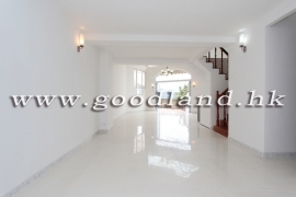 SAI KUNG Sea View Village House For Sale | High Ceiling & Garden View