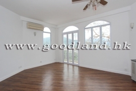 SAI KUNG Sea View Village House For Sale | High Ceiling & Garden View