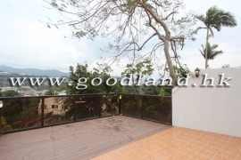 SAI KUNG Sea View Village House For Sale | High Ceiling & Garden View