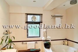 SAI KUNG Twin Villa For Sale | Huge Garden & Multi Parking