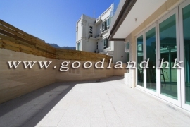 SAI KUNG Village House For Sale | Big Garden & Private Gate