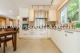 SAI KUNG Detached Villa For Sale | Huge Gated Garden & Greenery View