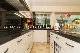 SAI KUNG Peaceful Village House For Sale | Greenery View & Parking