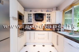 SAI KUNG Semi-Detached House For Sale | Huge Garden & Greenery