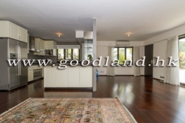 SAI KUNG Peaceful Village House For Sale | Huge Lawn Garden & Sea View