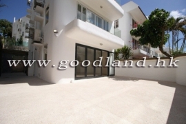 SAI KUNG Village House For Sale | Communal Pool & Spacious Layout