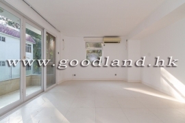 SAI KUNG Village House For Sale | Communal Pool & Spacious Layout