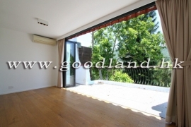 SAI KUNG Village House For Sale | Tranquil Location & Private Gate Parking