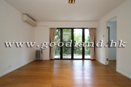 SAI KUNG Village House For Sale | Tranquil Location & Private Gate Parking