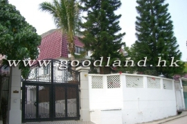 SAI KUNG Village House For Sale | Tranquil Location & Private Gate Parking