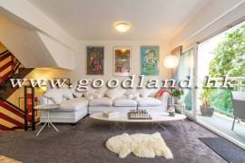 SAI KUNG Semi-Detached House For Sale | Greenery View & Front Parking