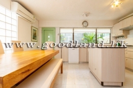 SAI KUNG Semi-Detached House For Sale | Greenery View & Front Parking