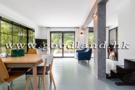 SAI KUNG End Unit House For Sale | Huge Garden, Sea View & Gated Complex
