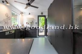 SAI KUNG End Unit House For Sale | Huge Garden, Sea View & Gated Complex