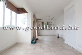 SAI KUNG Village House For Sale | Sea View, Huge Garden &amp; Convenient Transport