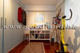 SAI KUNG Whole Block Villa For Sale | Lovely Garden & Greenery View