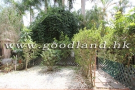 SAI KUNG Village House For Sale | Resort Complex, Pool &amp; Lawn Garden