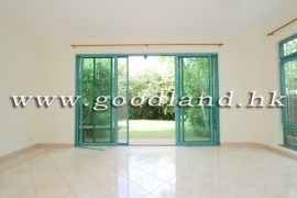 SAI KUNG Village House For Sale | Resort Complex, Pool &amp; Lawn Garden