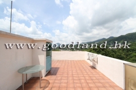 SAI KUNG Village House For Sale | Resort Complex, Pool &amp; Lawn Garden