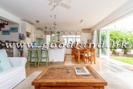 SAI KUNG Village House For Sale | Lawn Garden, Greenery &amp; Sea View