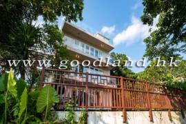 SAI KUNG Renovated Village House For Sale | Lawn Garden & Greenery View