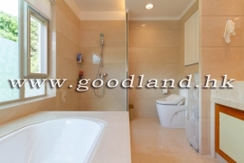 SAI KUNG Village House For Sale | Huge Lawn Garden, Sea View & Covered Parking