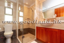 SAI KUNG Village House For Sale | Huge Lawn Garden, Sea View & Covered Parking