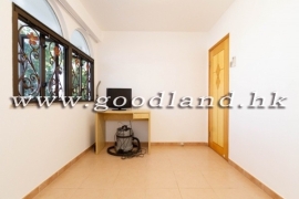 SAI KUNG Village House For Sale | Sea View & Huge Garden Near Town