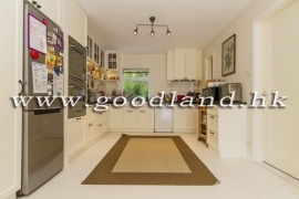 SAI KUNG Peaceful Village House For Sale | Greenery View &amp; Open Kitchen