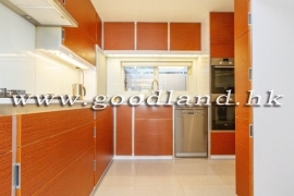 SAI KUNG Village House For Sale | Huge Gated Garden &amp; Greenery View