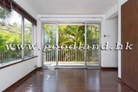 SAI KUNG Village House For Sale | Huge Garden &amp; Private Gate Parking