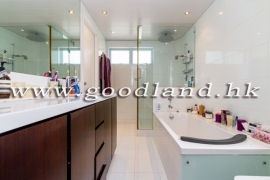 SAI KUNG Detached Villa For Sale | Multi Parking, Wraparound Garden & Pool