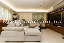 SAI KUNG Village House For Sale | Managed Complex, Spacious Layout & Convenient Transport