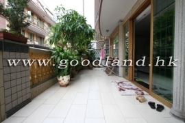 SAI KUNG Village House For Sale | Managed Complex, Spacious Layout & Convenient Transport
