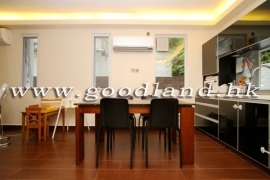 SAI KUNG Village House For Sale | Close To Town, Renovated Kitchen & 2 Parking Spaces