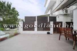 SAI KUNG Village House For Sale | Close To Town, Renovated Kitchen & 2 Parking Spaces