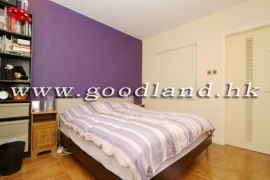 SAI KUNG Village House For Sale | Close To Town, Renovated Kitchen & 2 Parking Spaces