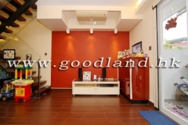SAI KUNG Village House For Sale | Close To Town, Renovated Kitchen & 2 Parking Spaces