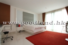 SAI KUNG Detached Village House For Sale | Close To Town, Huge Fenced Garden & 4 En-Suites