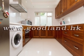 SAI KUNG Detached Village House For Sale | Convenient Location, Nice Garden & Greenery