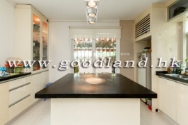 SAI KUNG Detached Village House For Sale | Huge Garden, Greenery View & Convenient Location