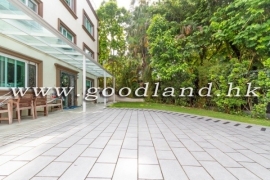 SAI KUNG Detached Village House For Sale | Huge Garden, Greenery View & Convenient Location