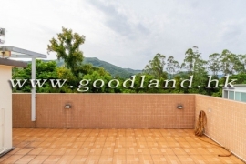 SAI KUNG Detached Village House For Sale | Huge Garden, Greenery View & Convenient Location