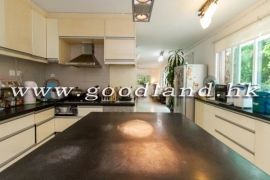 SAI KUNG Detached Village House For Sale | Huge Garden, Greenery View & Convenient Location