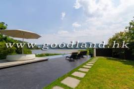 SAI KUNG Waterfront Village House For Sale | End Unit, Private Pool & Green Lawn Garden