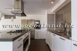 SAI KUNG Waterfront Village House For Sale | End Unit, Private Pool & Green Lawn Garden