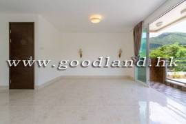 SAI KUNG Village House For Sale | End House, Private Gate & Mountain Greenery View