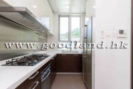 SAI KUNG Village House For Sale | End House, Private Gate & Mountain Greenery View